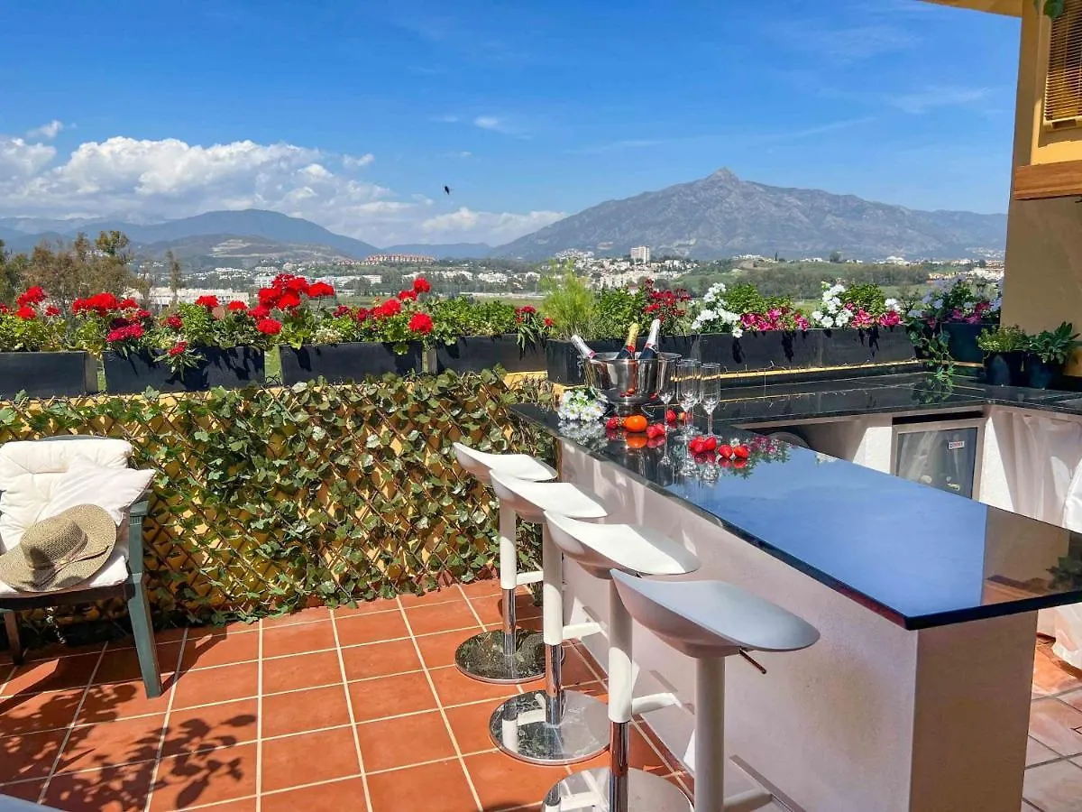 62 - Penthouse In Los Almendros With Fantastic Vie Marbella Apartment